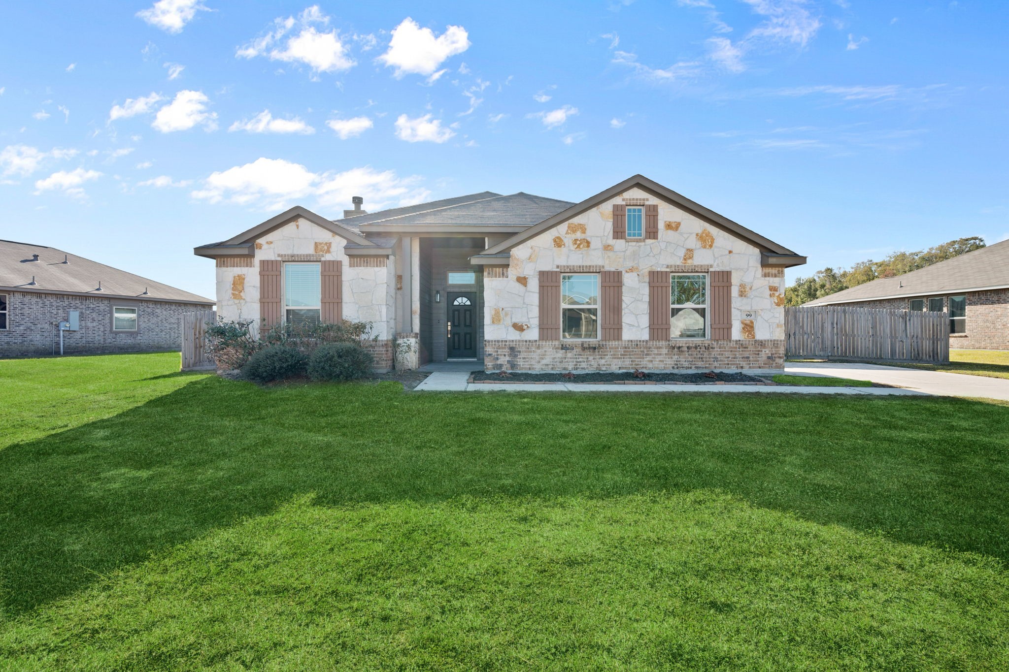 99 Jessica Drive Dayton TX 77535