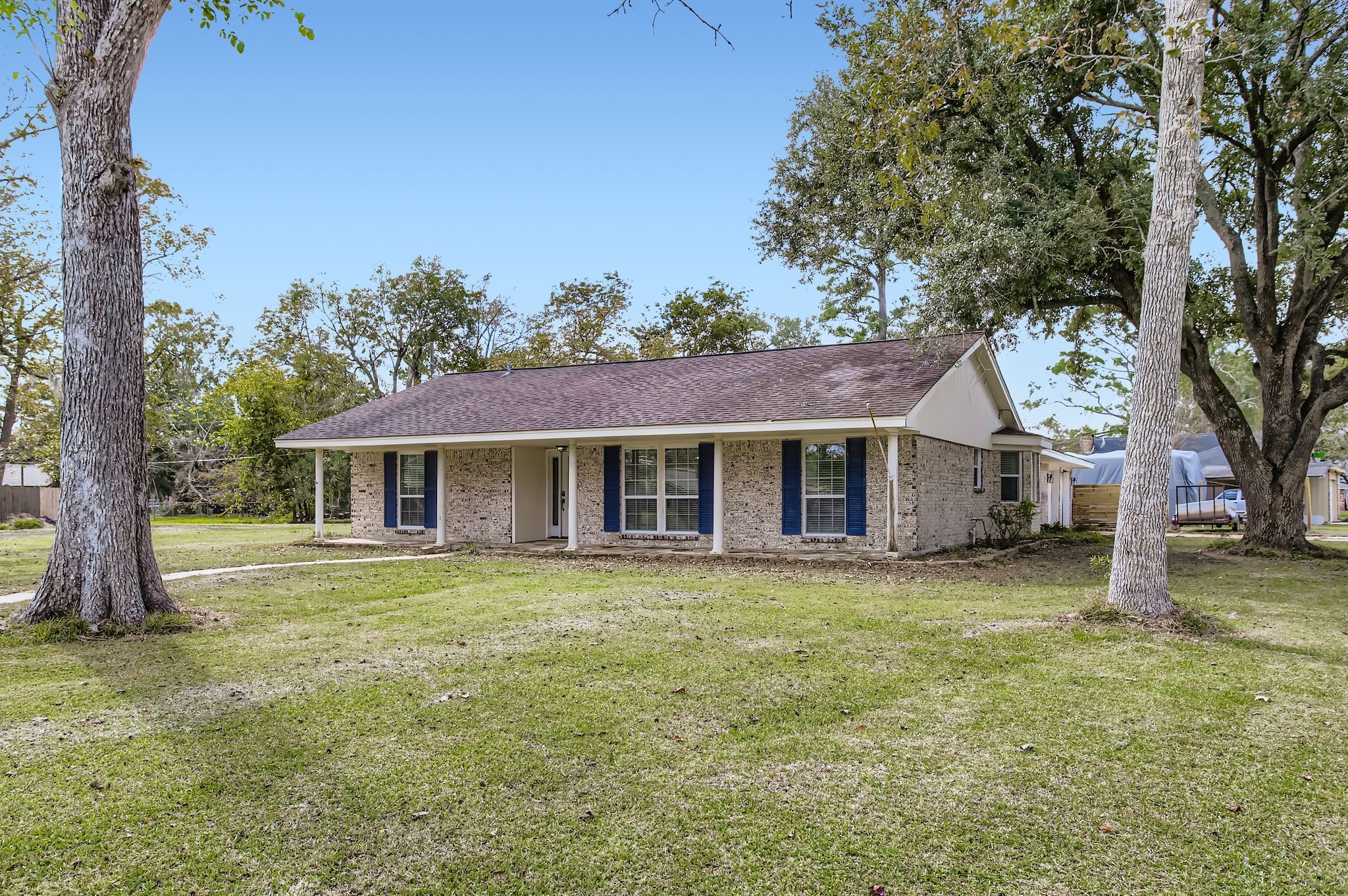 50 Lazy Oak Court Alvin TX 77511