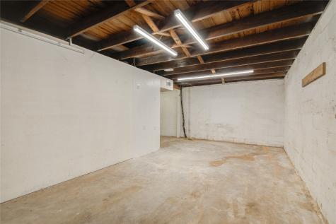 327 S Main Street Clute TX 77531