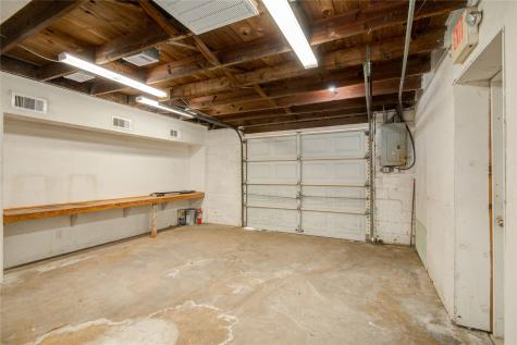 327 S Main Street Clute TX 77531