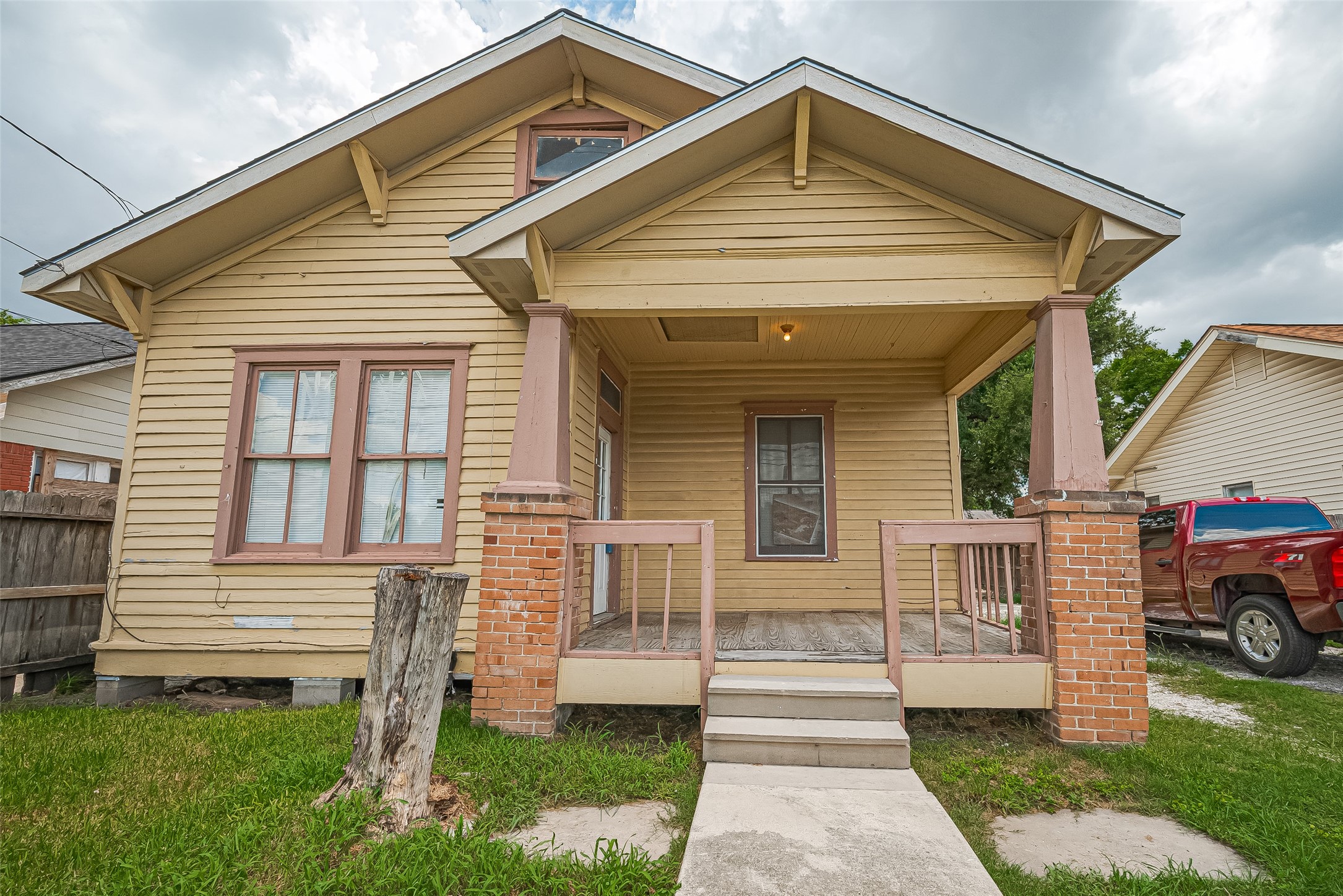 6809 Sherman Street Houston TX 77011