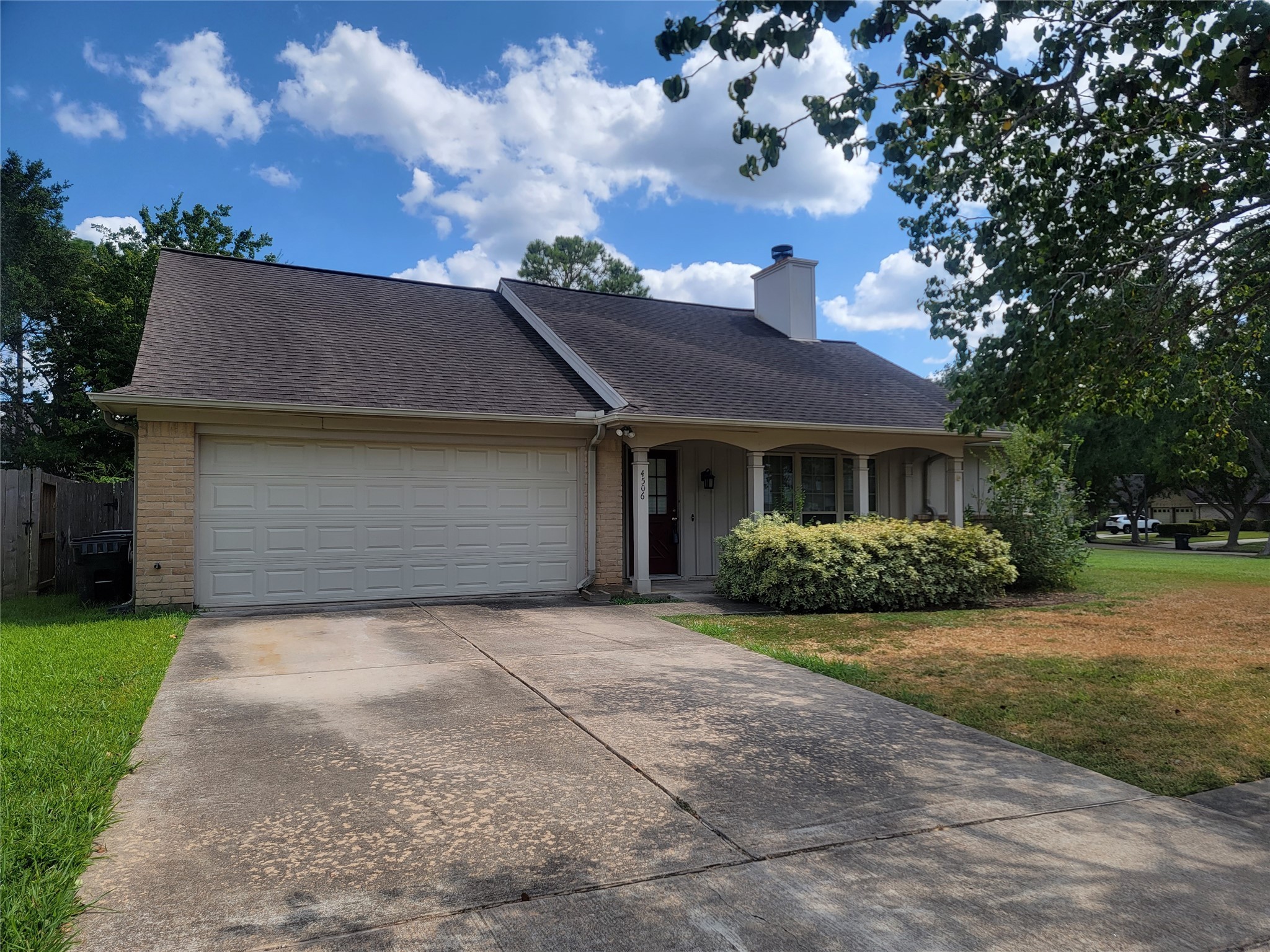 4506 Pioneer Trail Sugar Land TX 77479