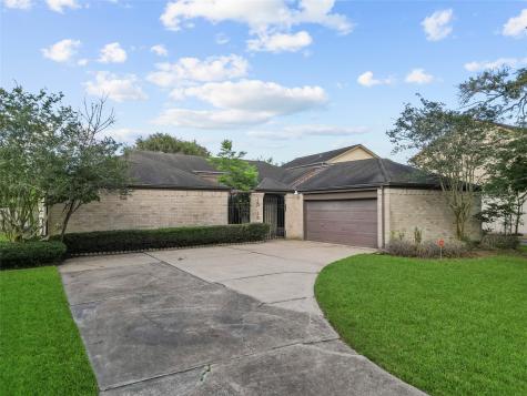 15015 Aspen Hills Drive Houston TX 77062
