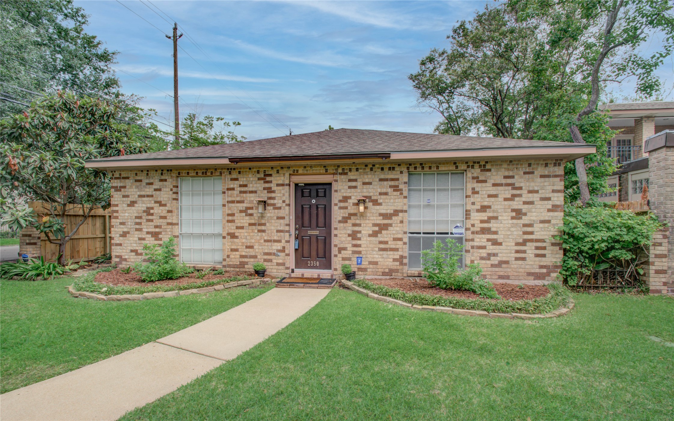 2350 Wroxton Road Houston TX 77005