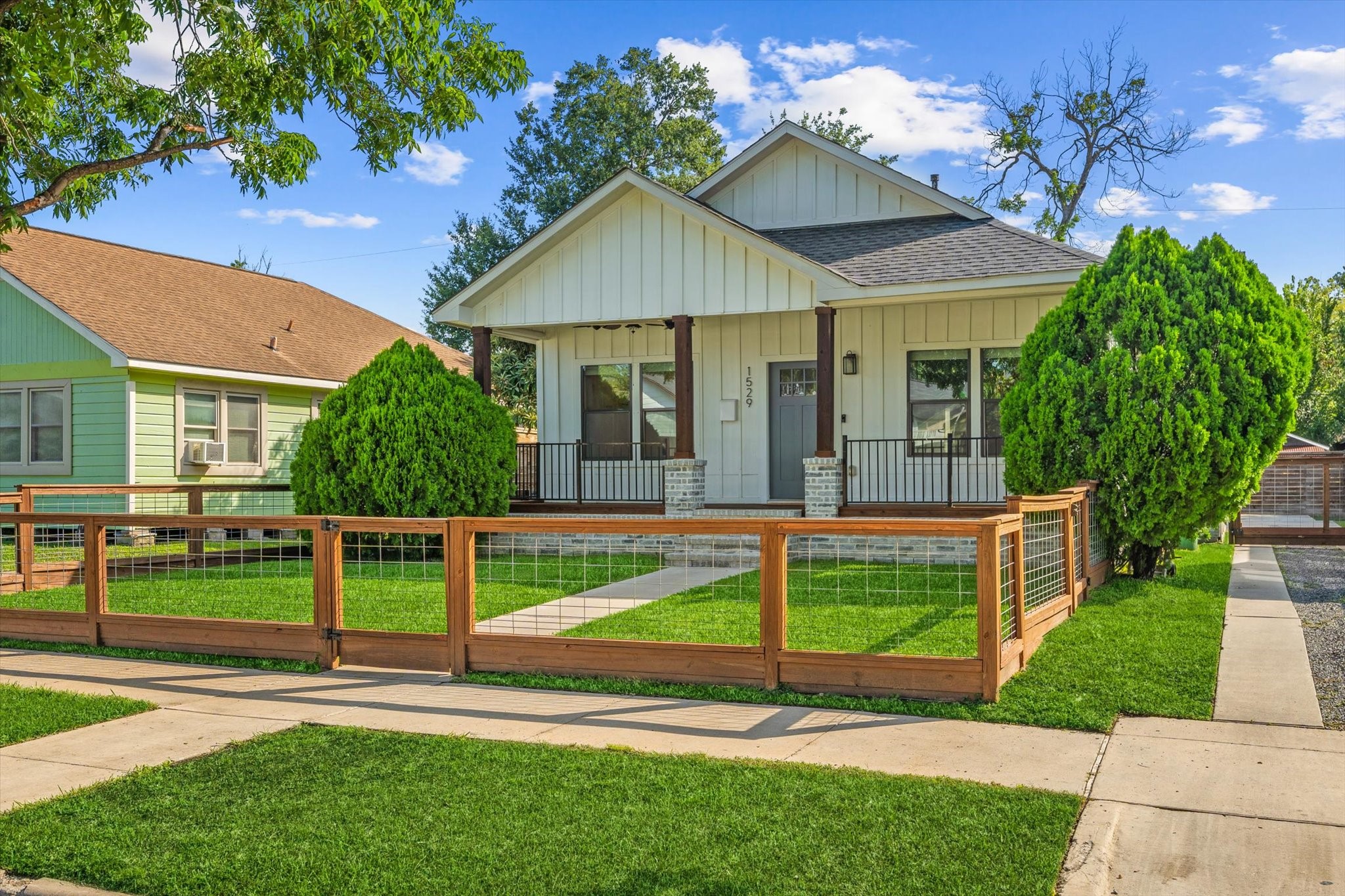 1529 Godwin Street Houston TX 77023