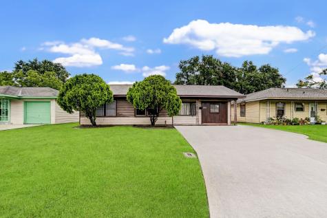 1301 Pugh Drive Galena Park TX 77547