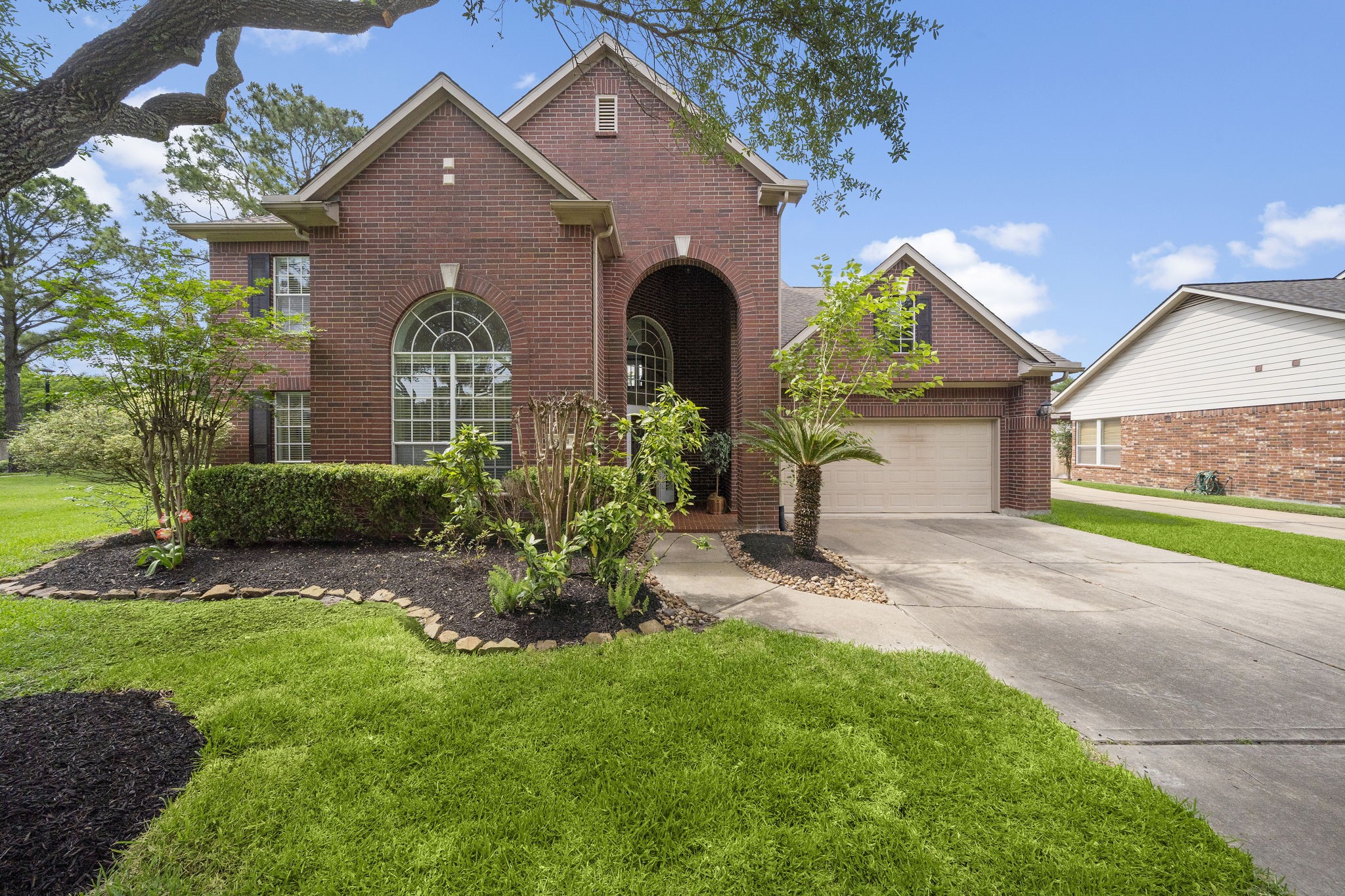 9414 Shadow Gate Lane Houston TX 77040
