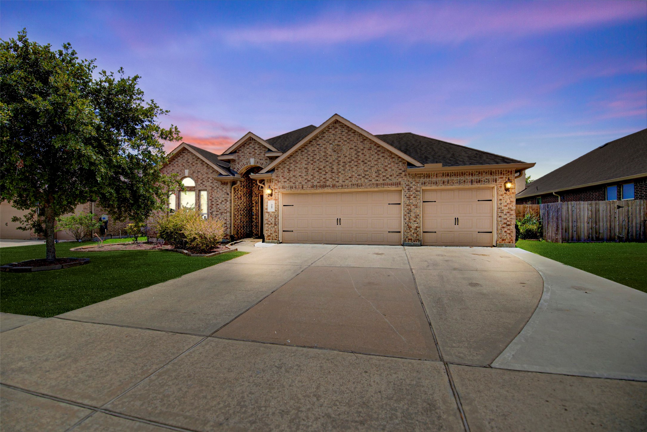 911 Fairway Drive La Porte TX 77571