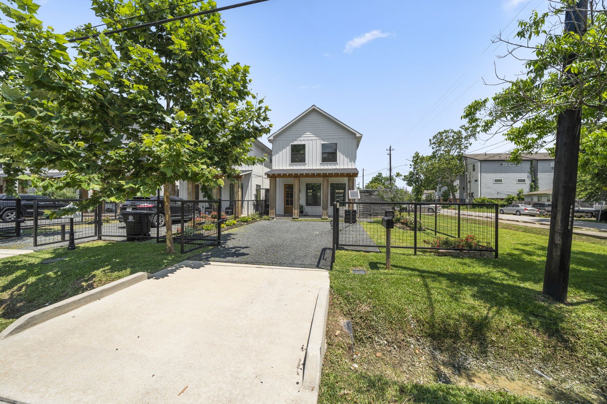 1009 Bunton Street Houston TX 77009