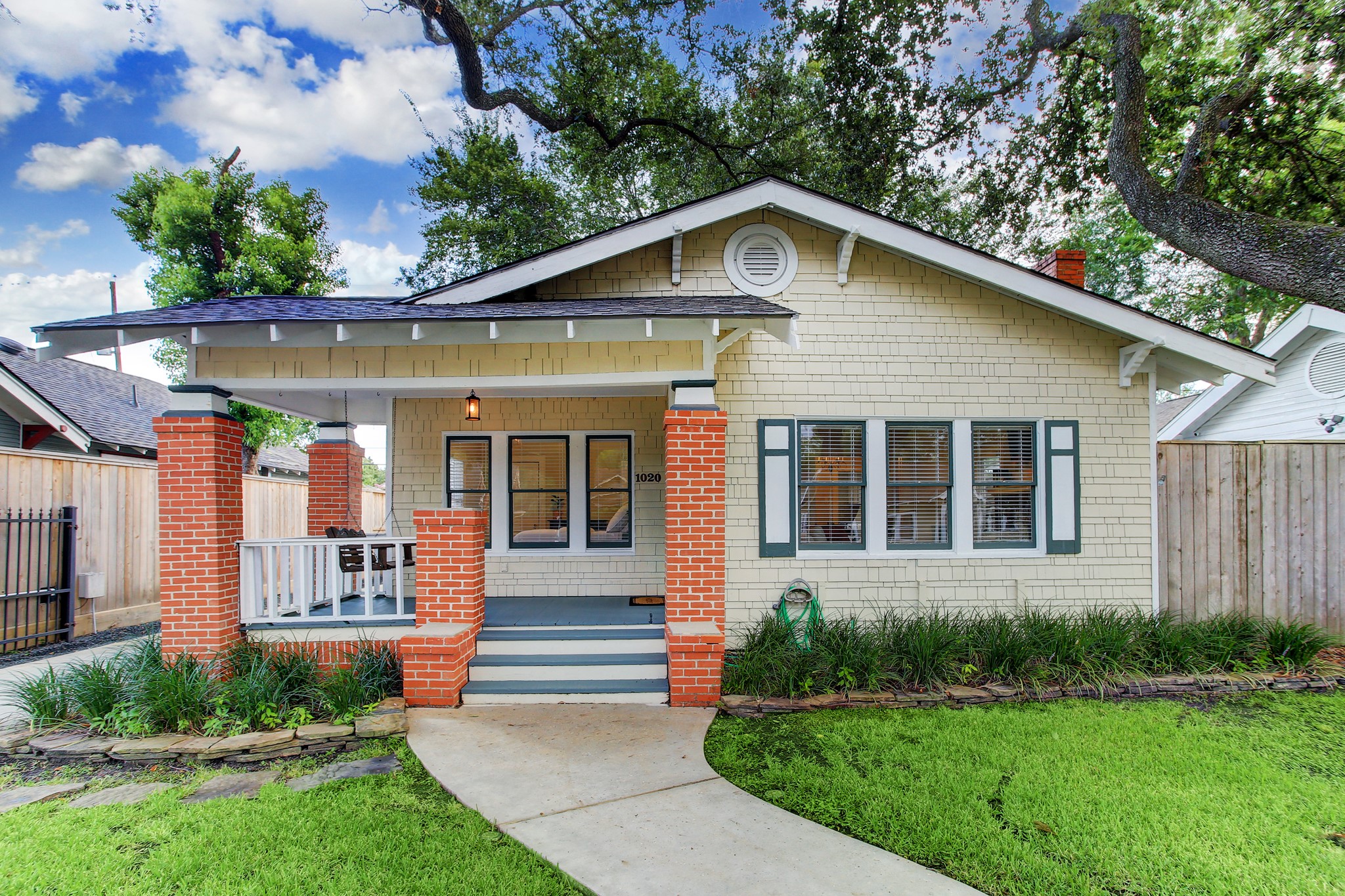 1020 W Gardner Street Houston TX 77009