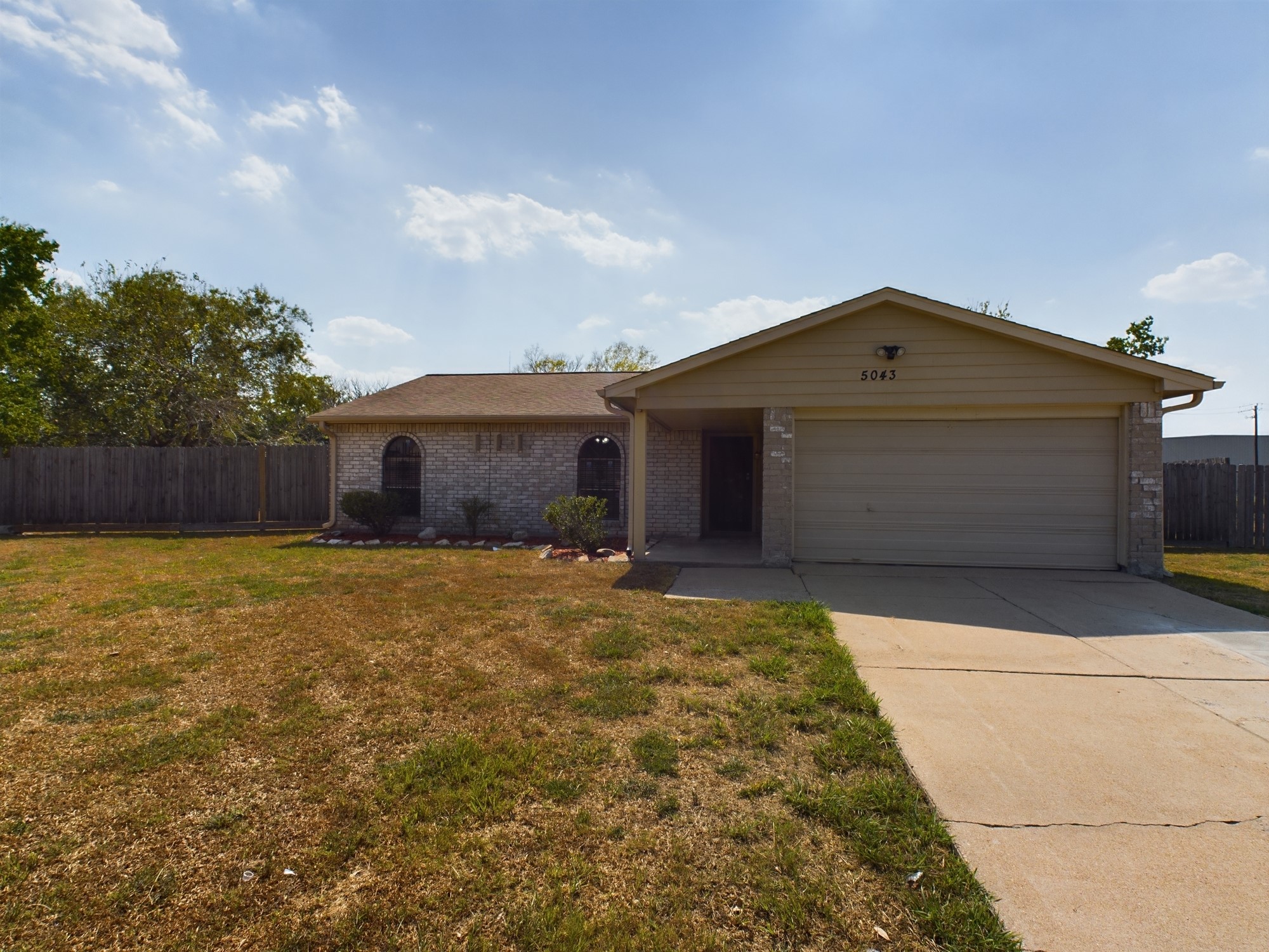5043 Ridgecreek Drive Houston TX 77053
