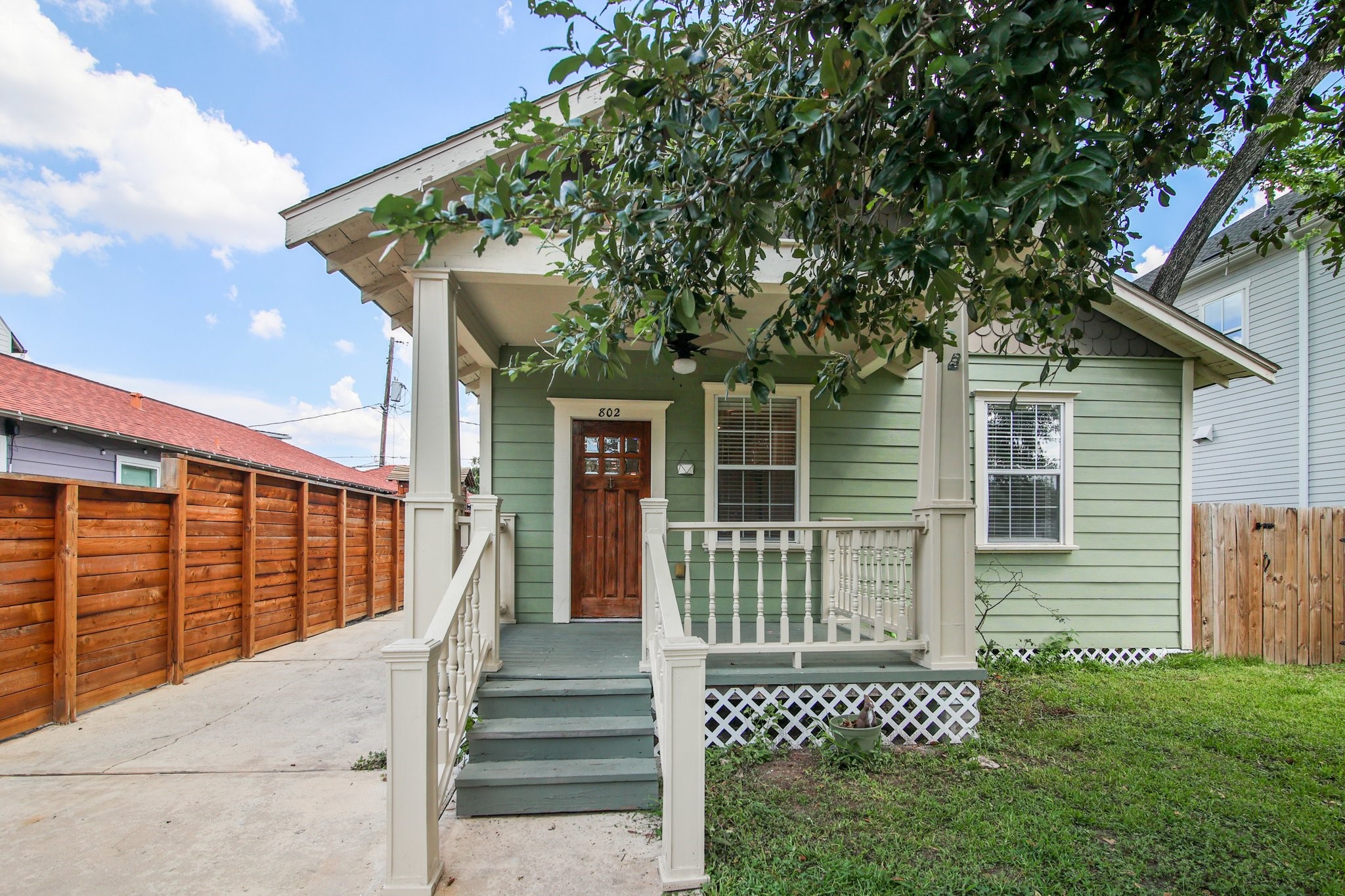 802 Walton Street Houston TX 77009