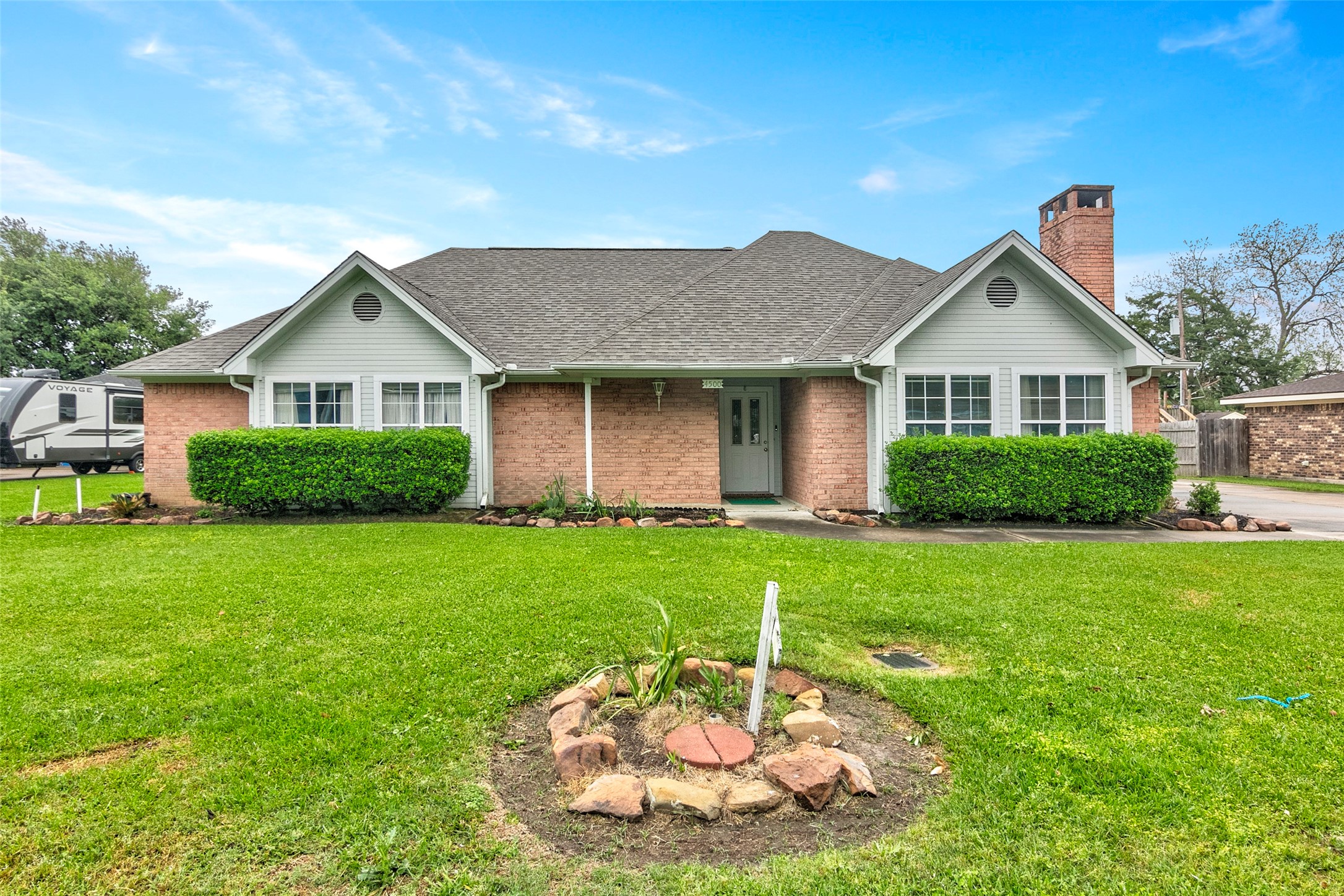 4500 Kelly Lane Groves TX 77619