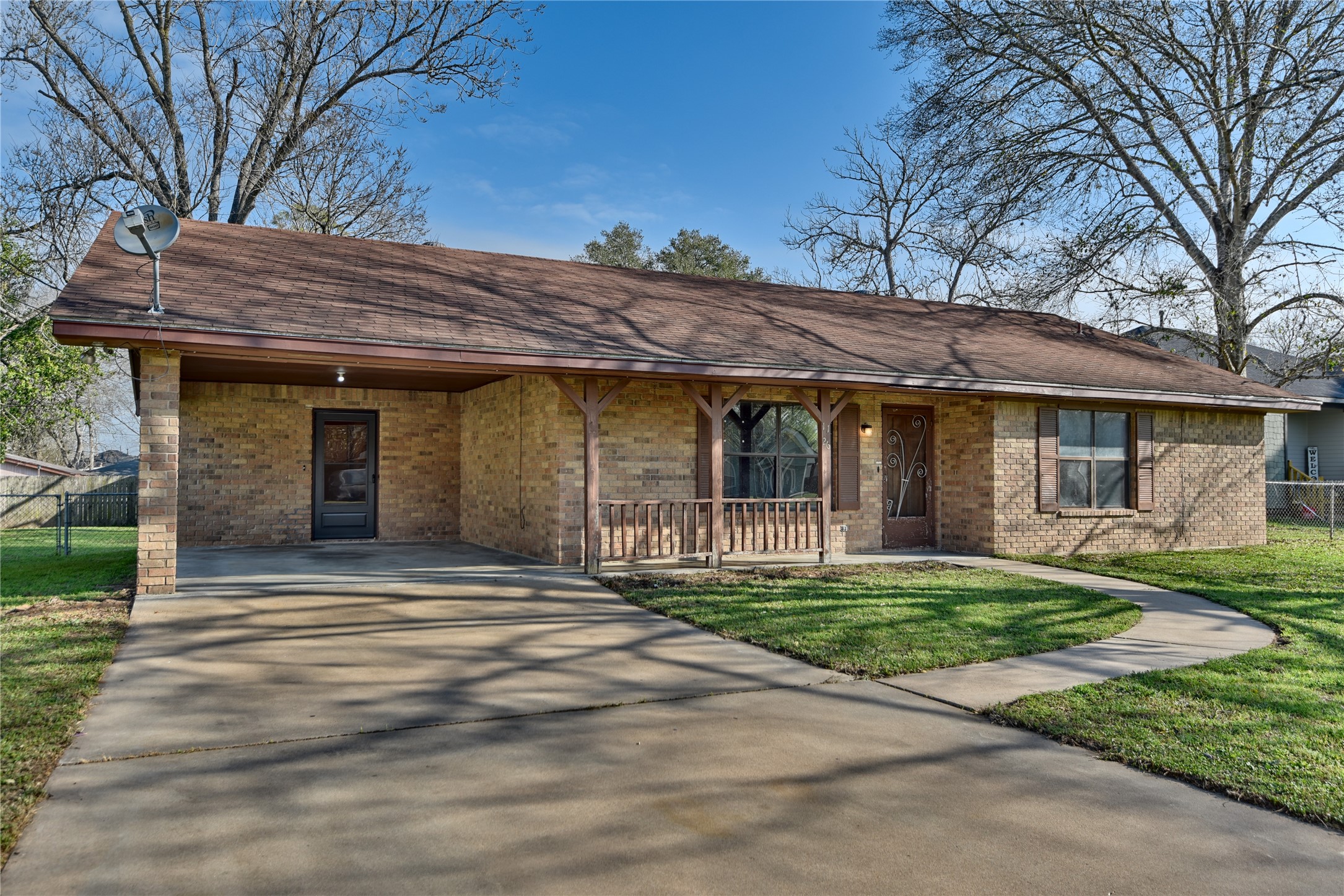 1126 Jackson Street Columbus TX 78934