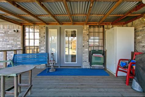 409 W Morgan Street Franklin TX 77856