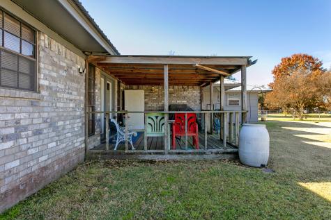409 W Morgan Street Franklin TX 77856