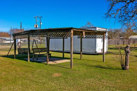 409 W Morgan Street Franklin TX 77856