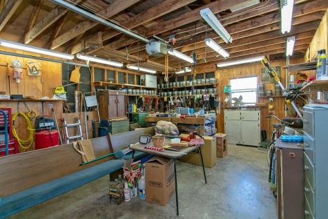 409 W Morgan Street Franklin TX 77856