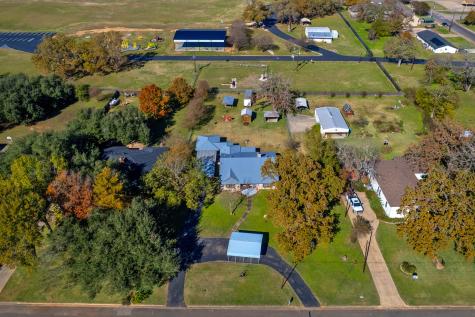 409 W Morgan Street Franklin TX 77856