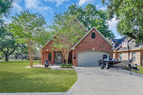 1103 Yupon Street El Campo TX 77437