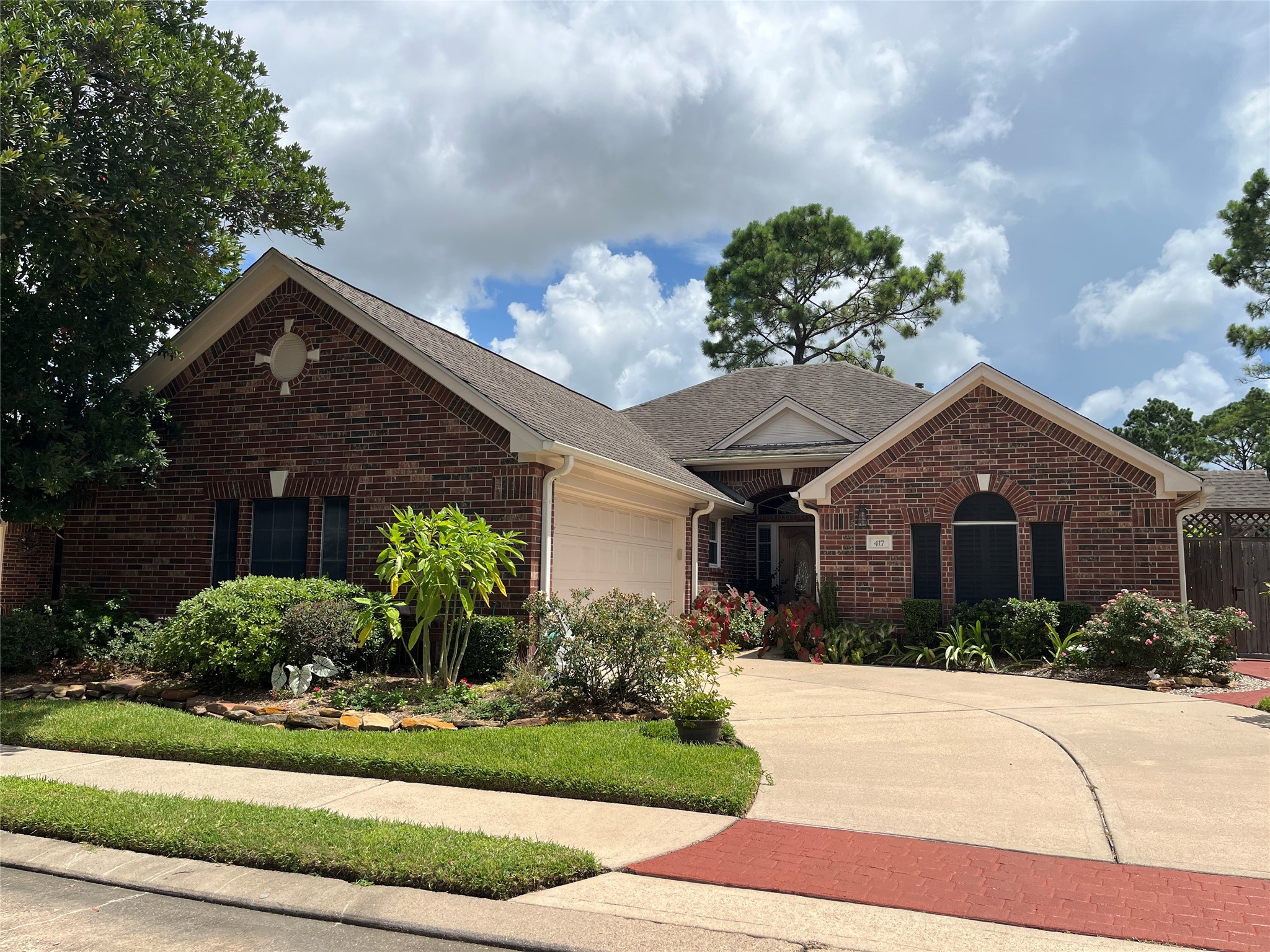 417 Forest Pines Court Friendswood TX 77546