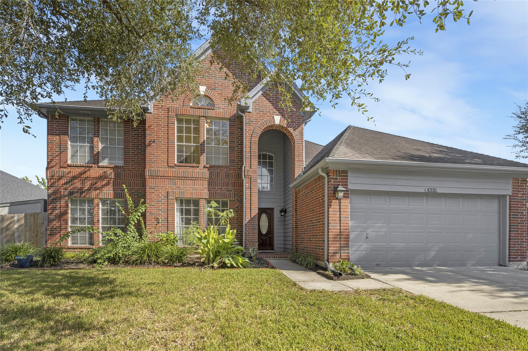 4335 Alysheba Lane Friendswood TX 77546