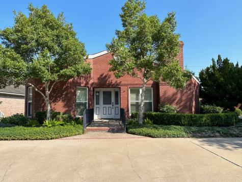 2729 Brook Bend Lane El Campo TX 77437