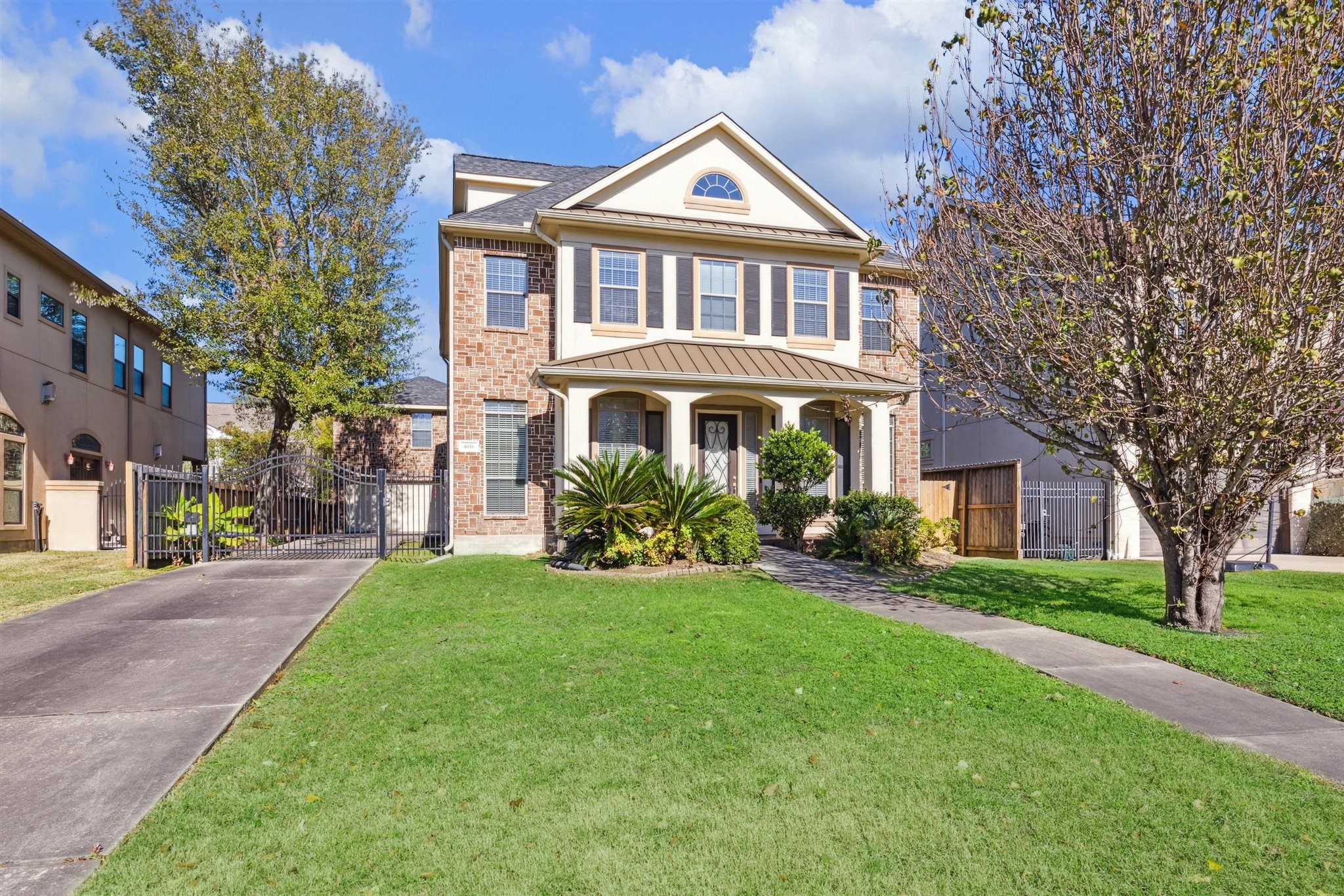 4616 Willow Street Bellaire TX 77401
