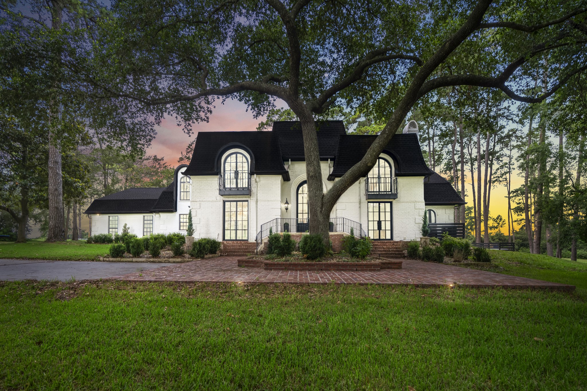 17910 Country Hills Tomball TX 77377