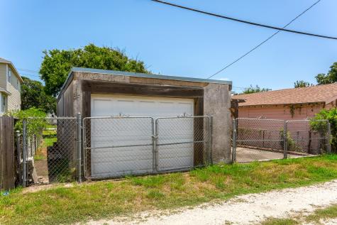 1523 22nd Street Galveston TX 77550
