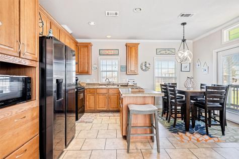 971 Driftwood Drive Crystal Beach TX 77650