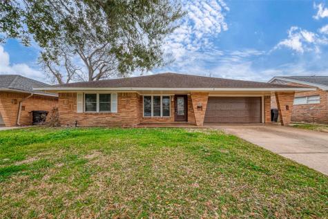 4025 Silverwood Drive Houston TX 77025