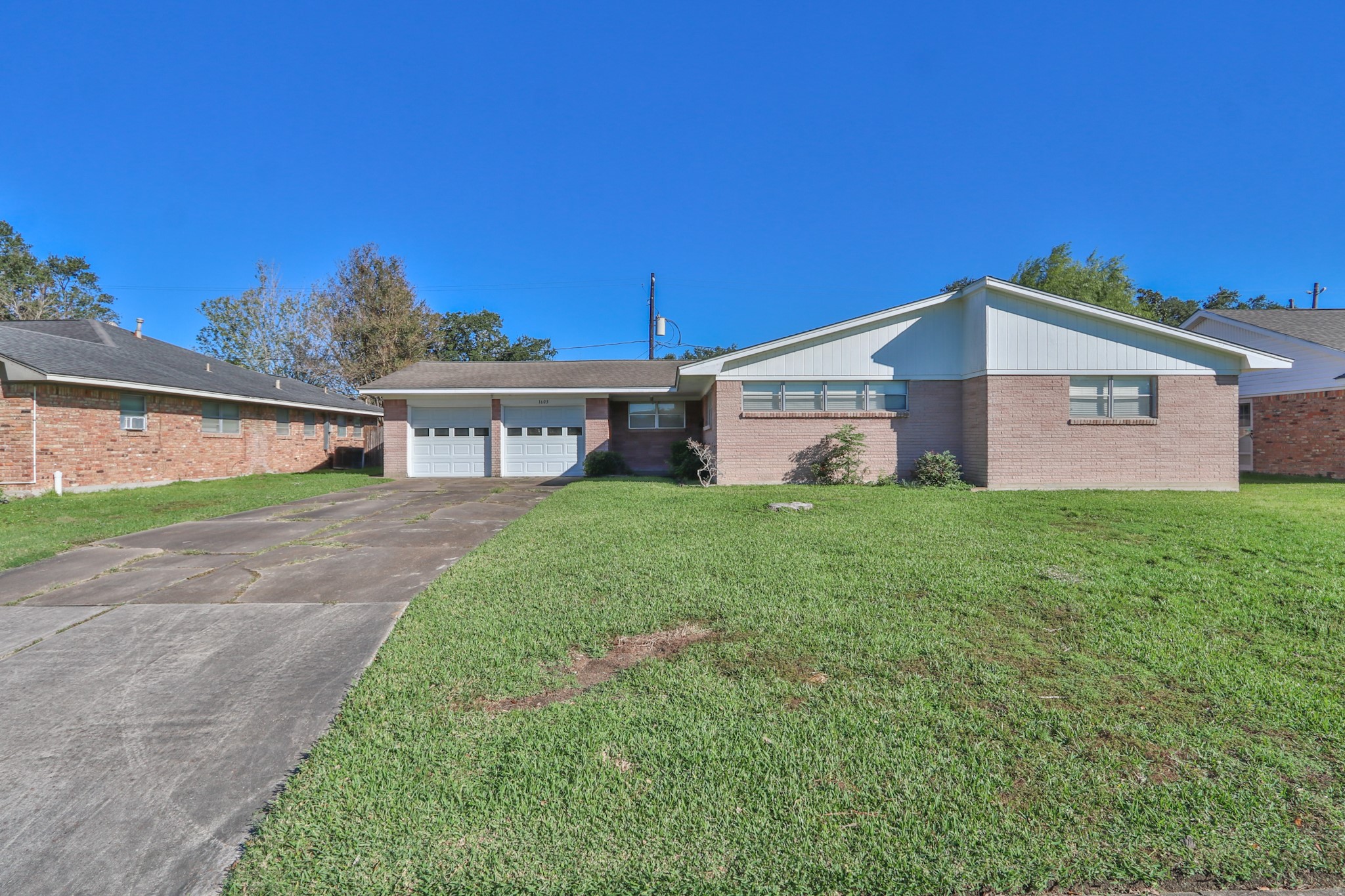 1603 Ruella Lane Pasadena TX 77502