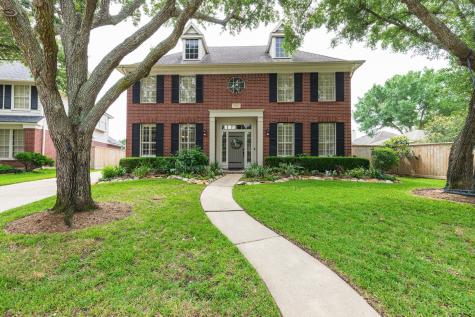 1222 Summer Brook Sugar Land TX 77479