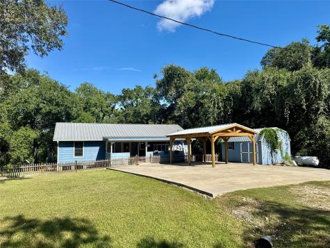 17 Oakhollow Palacios TX 77465
