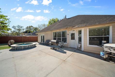 1605 Gatecreek Drive Pearland TX 77581