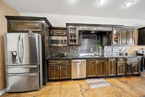 1605 Gatecreek Drive Pearland TX 77581