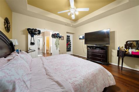 1605 Gatecreek Drive Pearland TX 77581