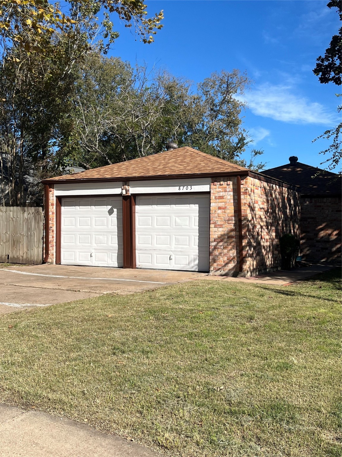 8703 Kindlewood Drive Houston TX 77099