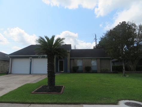 2307 Bisontine Street Friendswood TX 77546