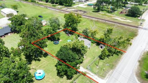1721 Main Street Danbury TX 77534