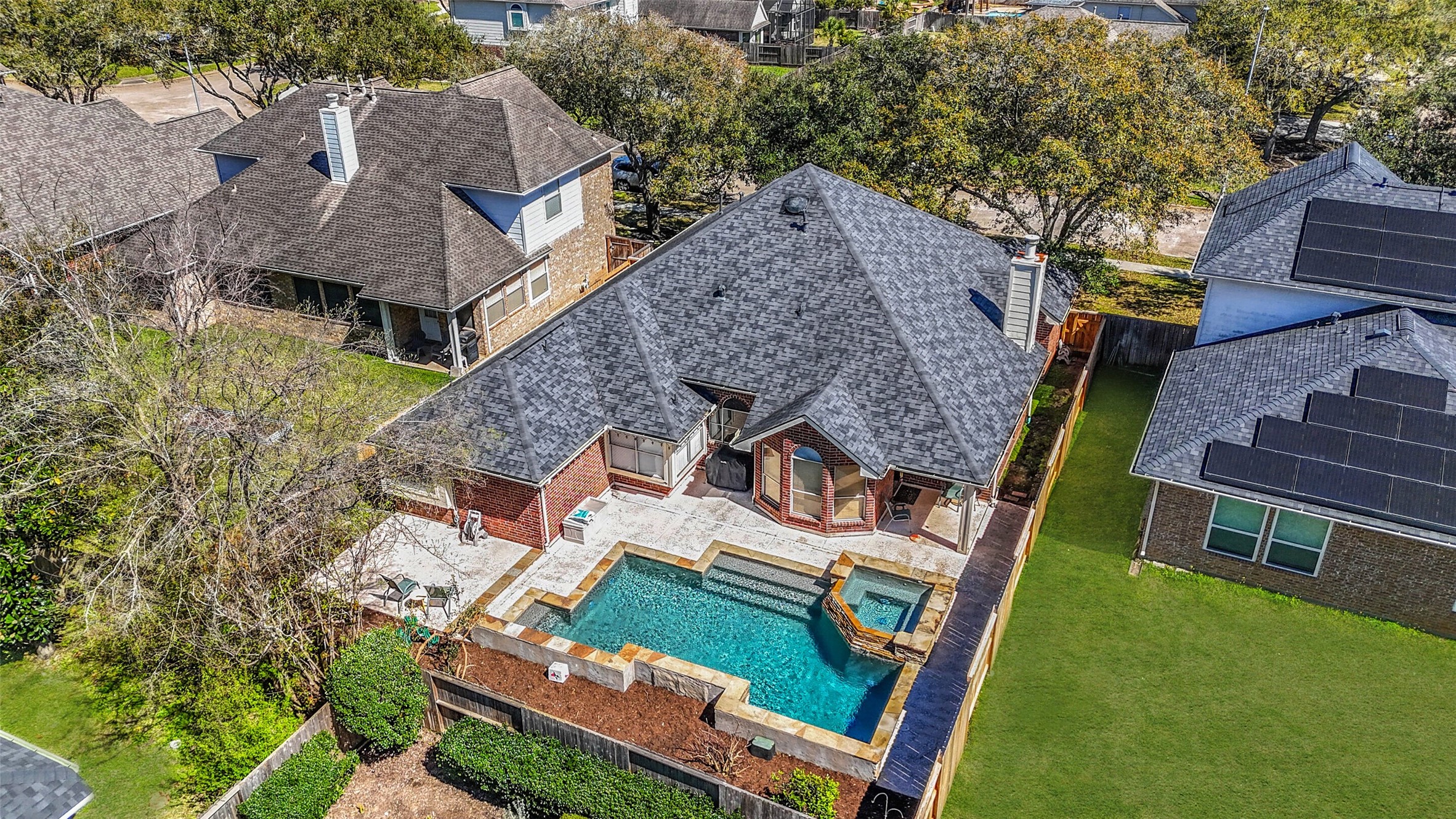 8523 Saratoga Drive Sugar Land TX 77479