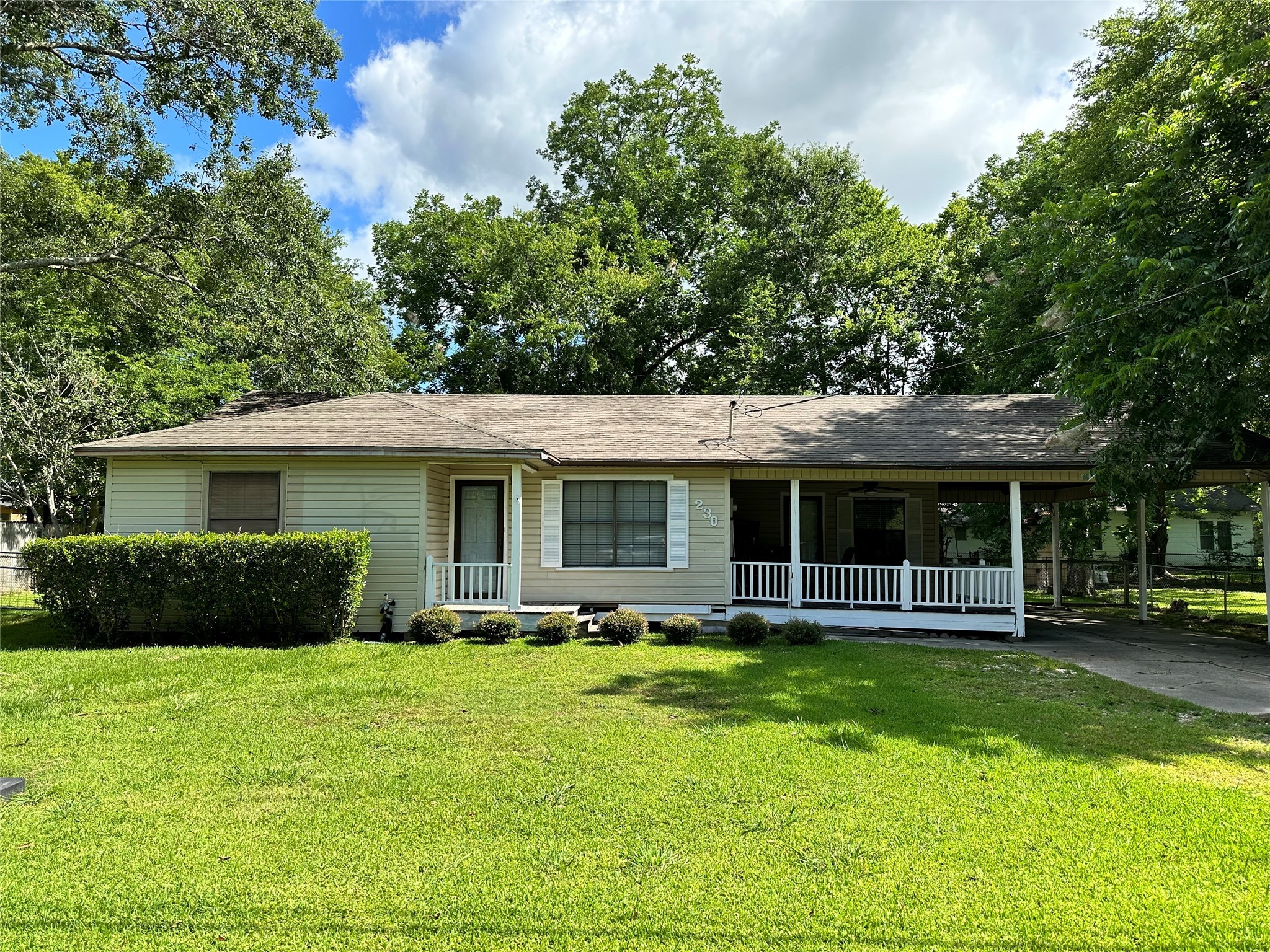 230 W Hooks Street Sour Lake TX 77659