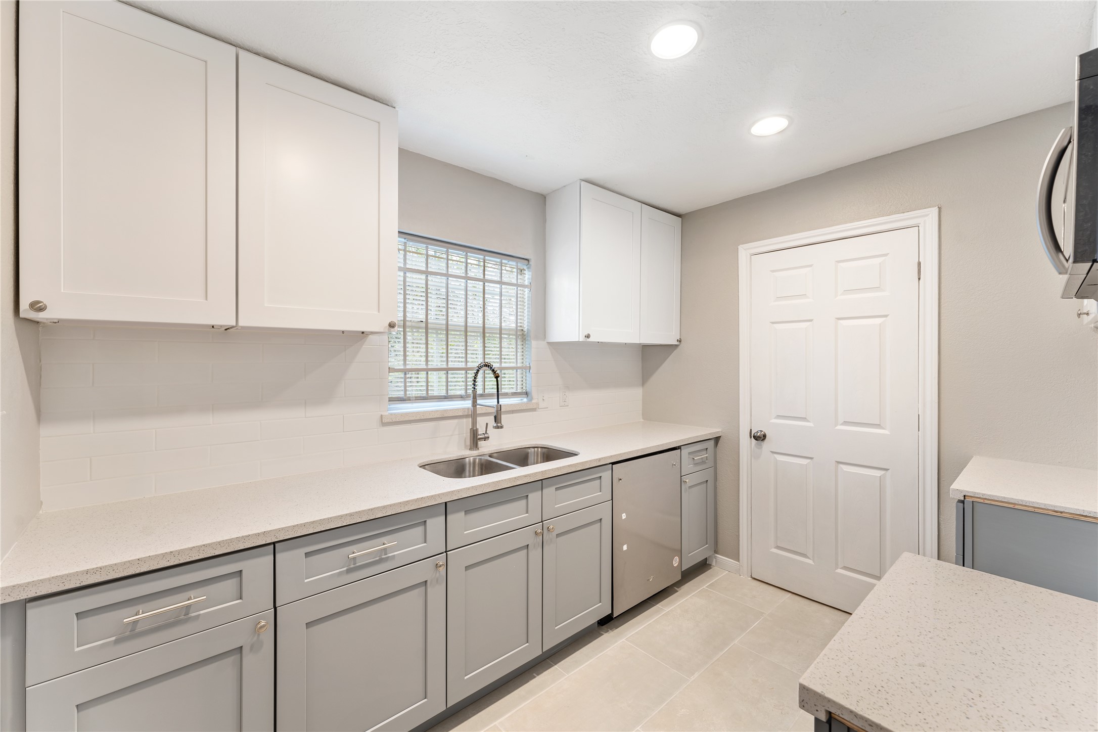 6828 Sherwood Drive Houston TX 77021