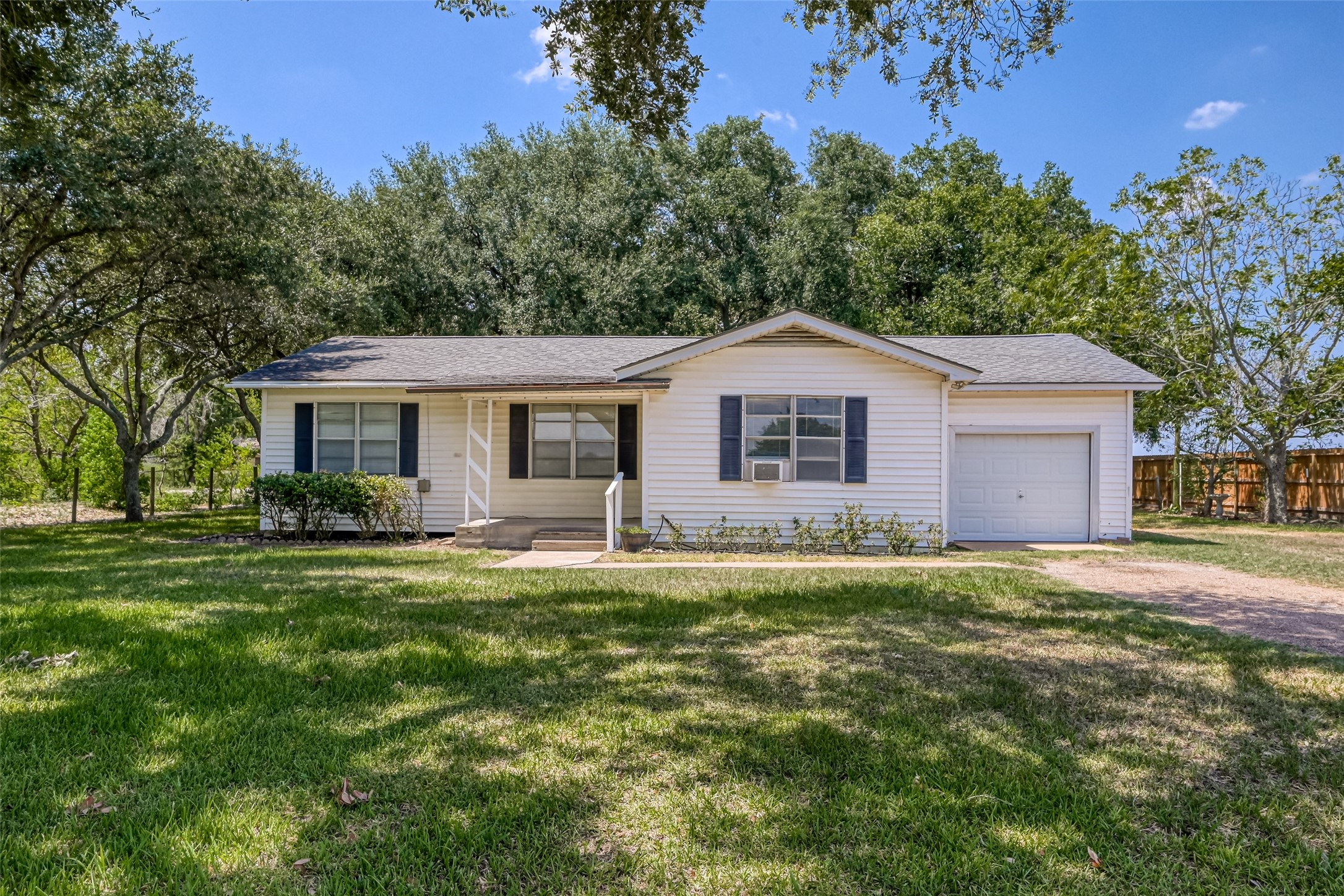 11426 Needville Fairchilds Road Needville TX 77461