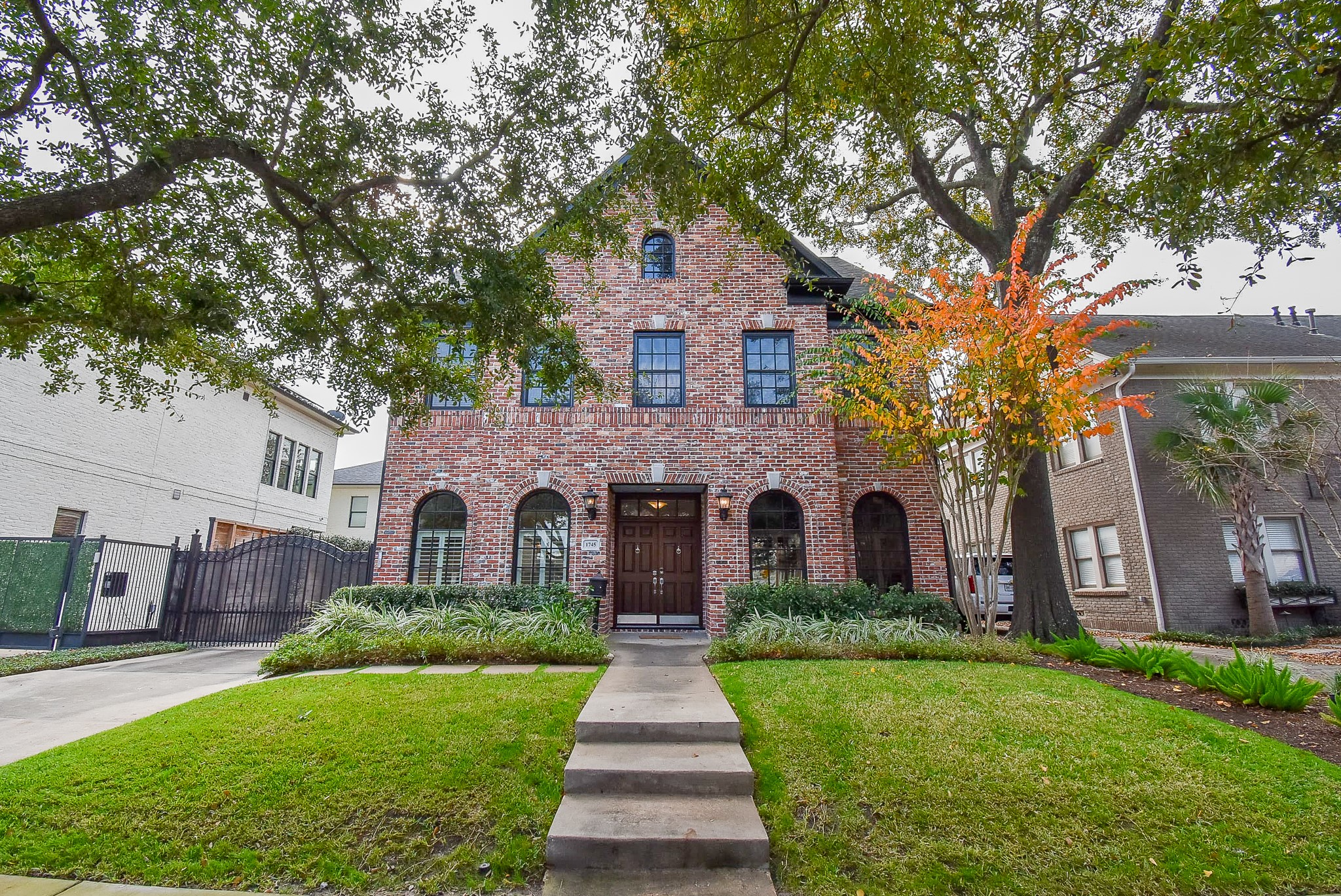 1745 Hawthorne Street Houston TX 77098