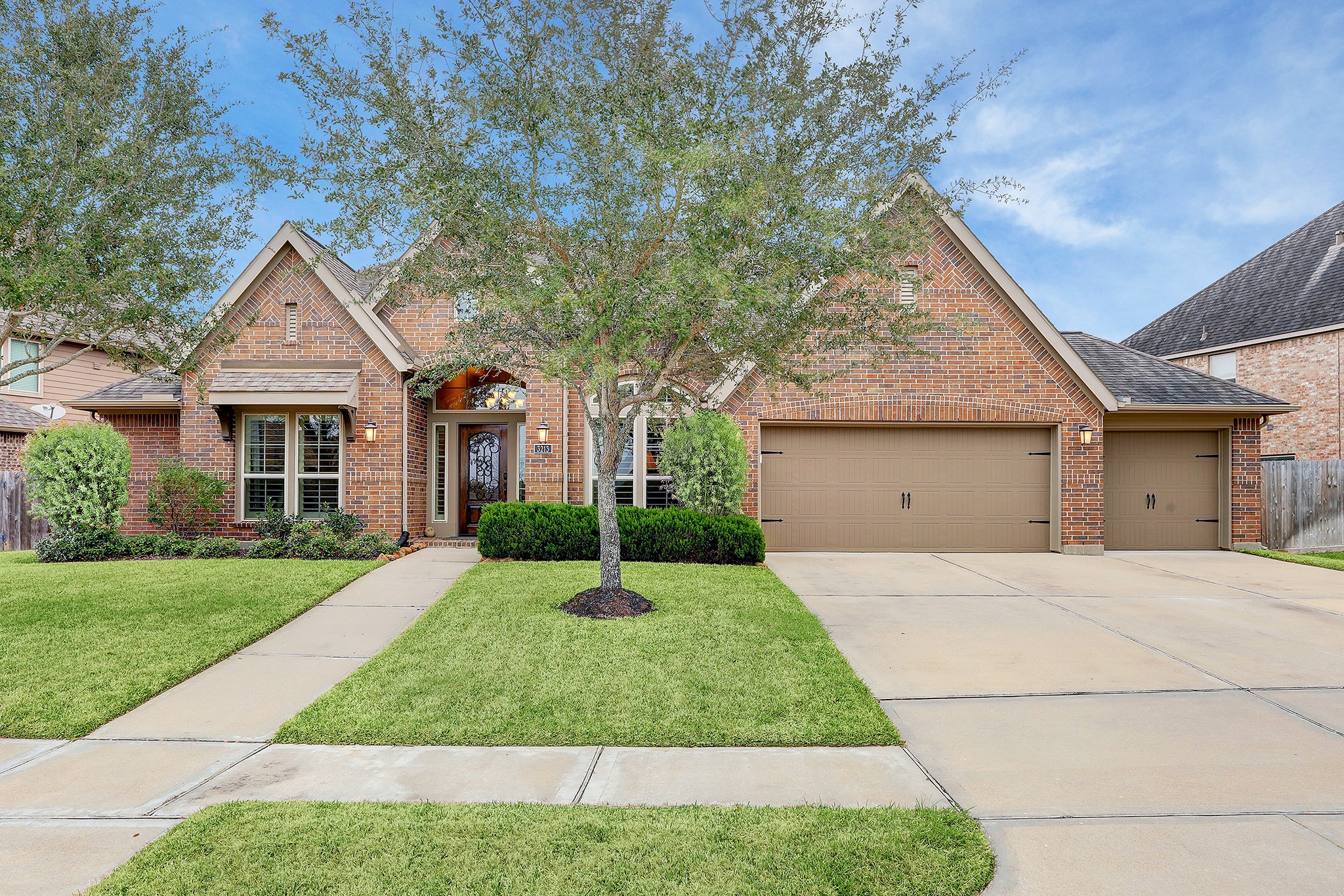 3213 Tamara Creek Lane Pearland TX 77584