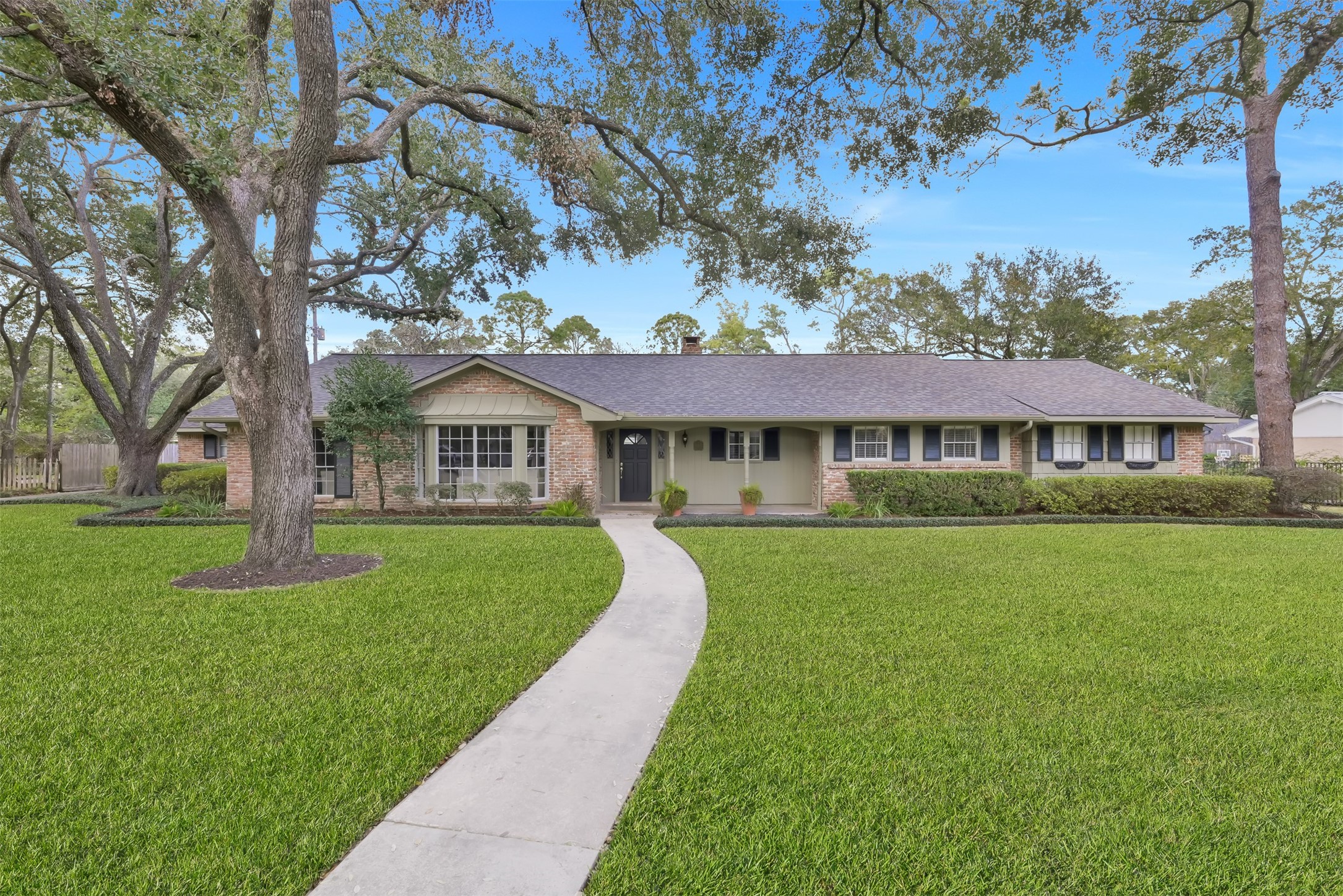 11410 S Chestwood Drive Houston TX 77024