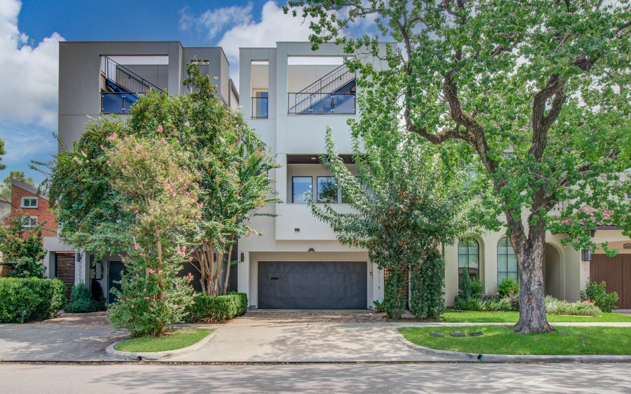 2011 Woodhead Street Houston TX 77019
