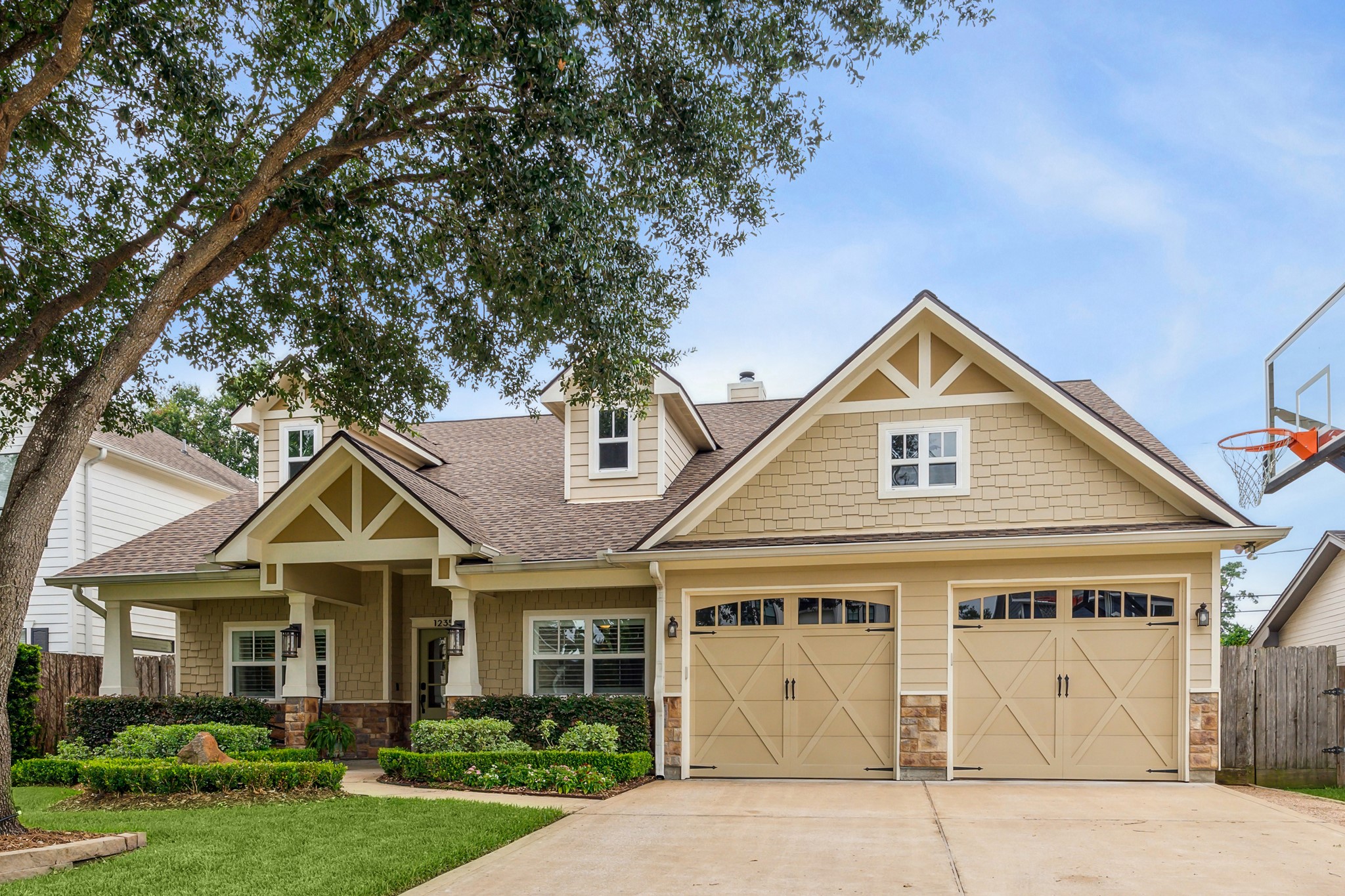 1235 Richelieu Lane Houston TX 77018